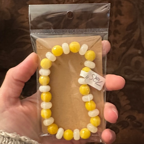 Honey Calcite and Calcite bracelet handmade stretchy - Picture 4 of 4